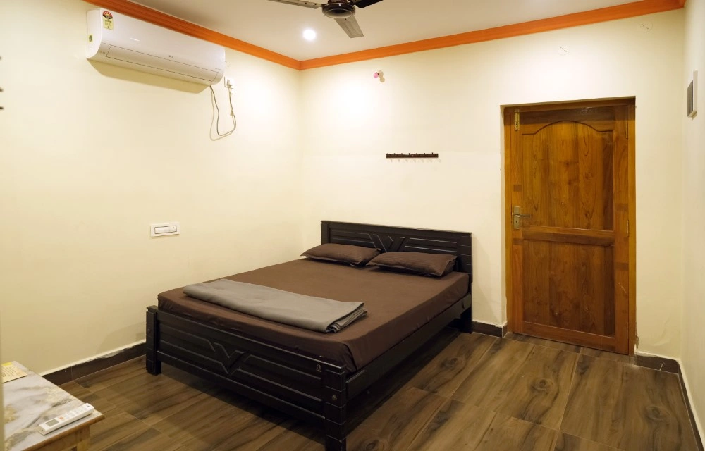 Courtyard Room at New Sea Dreams Beach Resort